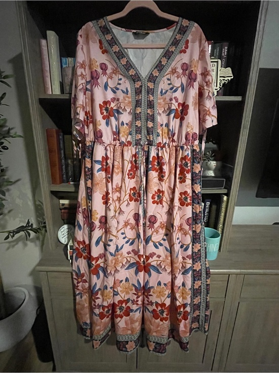 BloomChic Dresses & Skirts - BloomChic Pink Floral Midi Dress with Red & Blue Accents